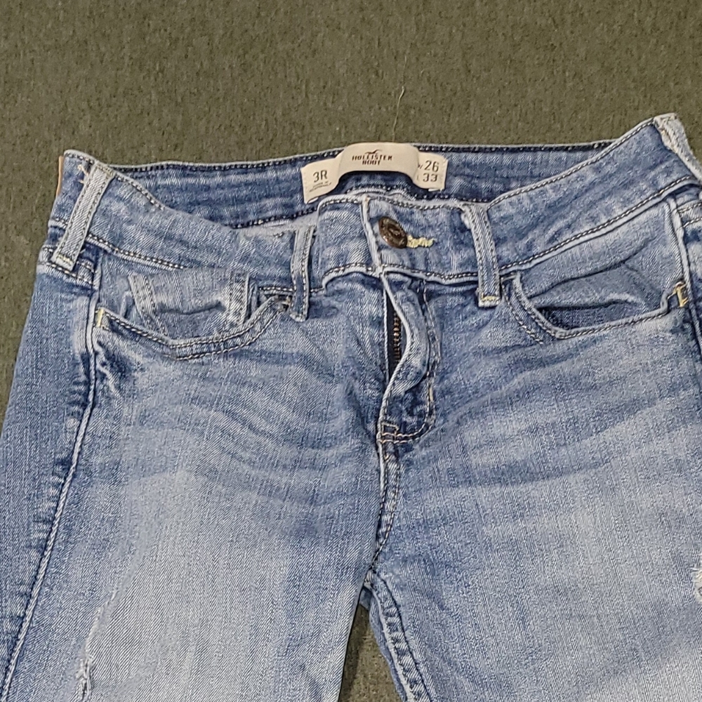 Light denim holister jeans